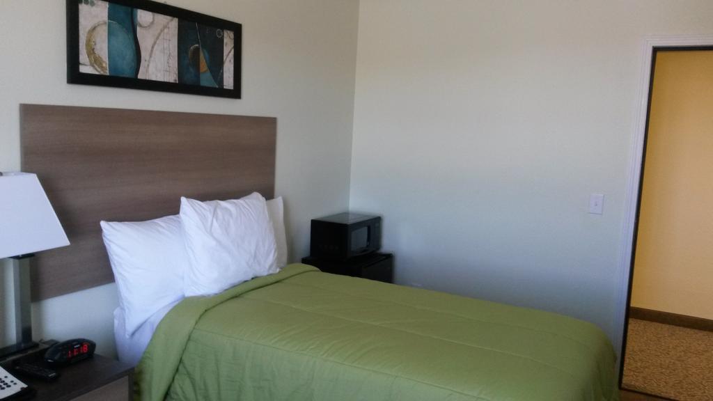 Barons Lodge Killdeer Room photo